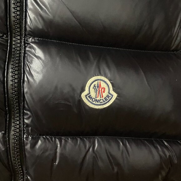 Unisex Tricolor Hood Moncler Black Puffer Vest - Picture 9 of 13